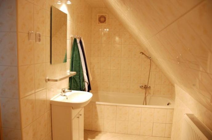 Hostel Victoria كراكوفيا المظهر الخارجي الصورة